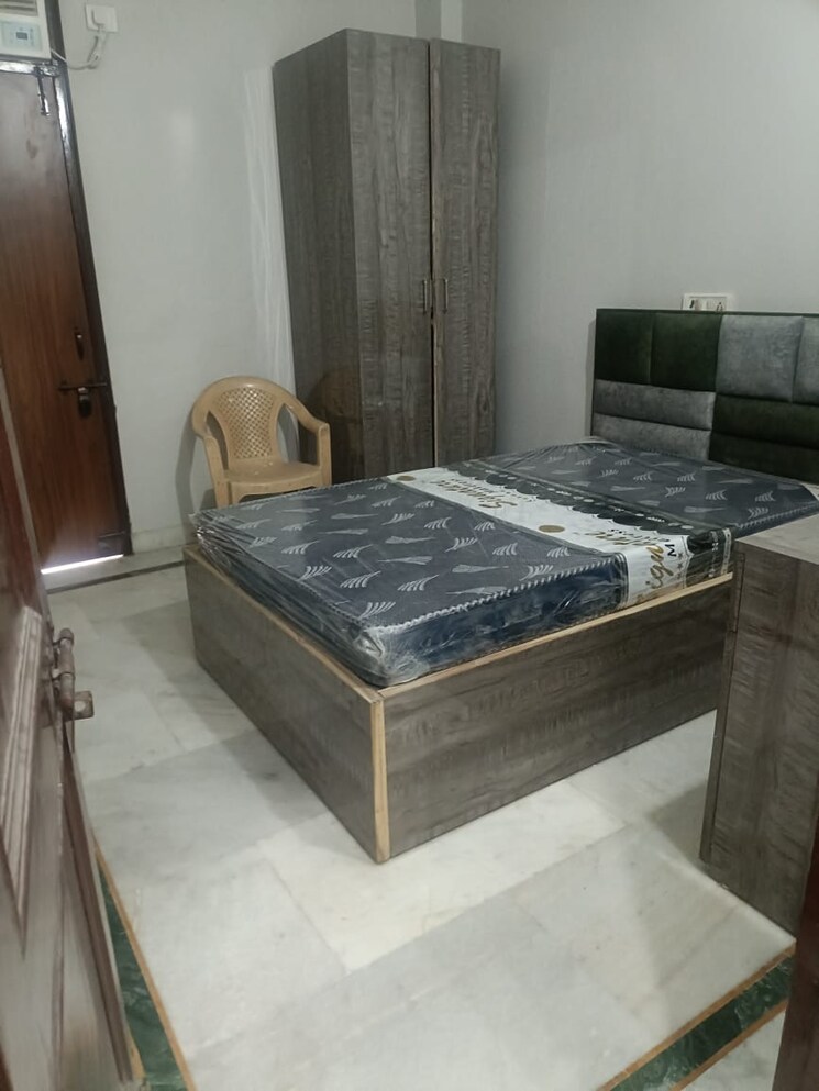 Bedroom, old rajinder nagar 3 Bedroom 900 Sq.Ft. Independent House In Old Rajinder Nagar Delhi 8950406