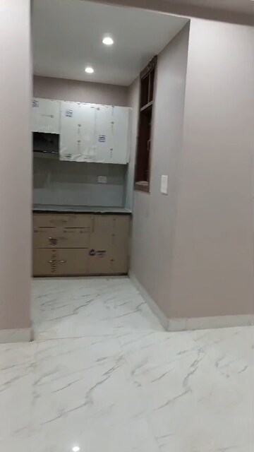 Bathroom in 3 BHK Builder Floor at Kishangarh – for Rent