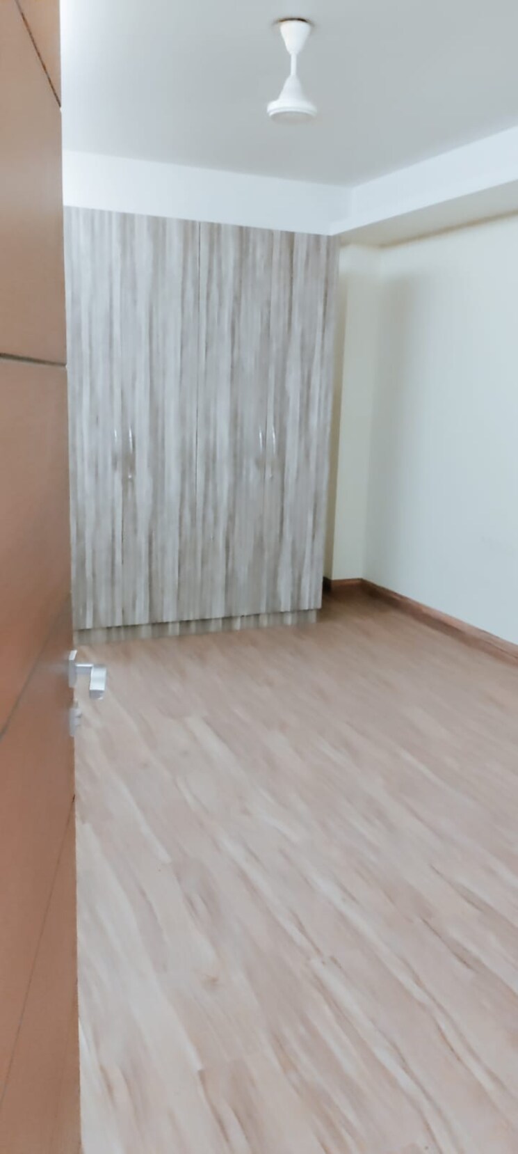 Room, shanti kunj 4 Bedroom 2100 Sq.Ft. Builder Floor In Shanti Kunj Delhi 8950415