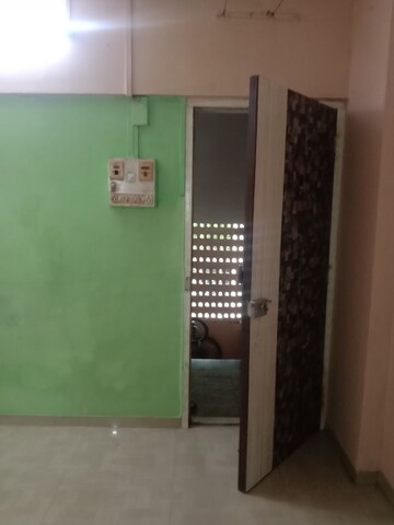 Room in 1 RK Apartment at Blue Shelter, Dahisar West – for Rent