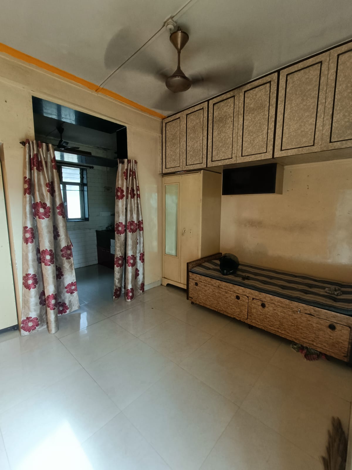 2 BHK Apartment For Rent in Samruddhi CHS Borivali West