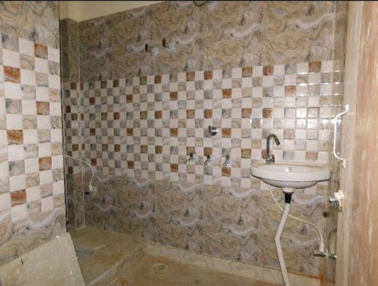 Bathroom, golden-valley-roza-jalalpur 3 Bedroom 1000 Sq.Ft. Independent House In Roza Jalalpur Greater Noida 8950613