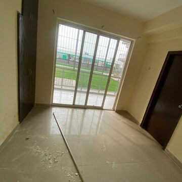 Room in 3 BHK Apartment at ILD Greens, Garoli Kalan – for Rent
