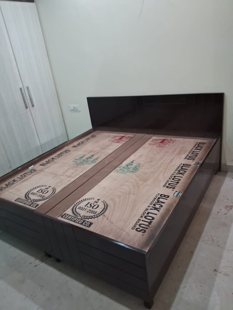 Bedroom, penta-homes 1 Bedroom 1400 Sq.Ft. Apartment In Vip Road Zirakpur 8950454