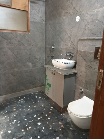 Bathroom in 1 BHK Builder Floor at Green Fields Colony – for Rent