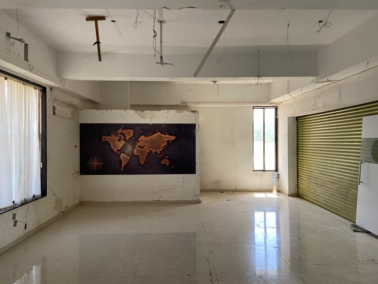 Team Area, thane west Commercial Office Space 600 Sq.Ft. In Thane West Thane 8950524