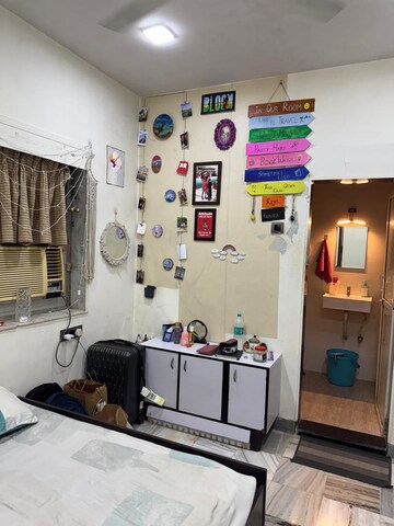 Master Bedroom in 2 BHK Apartment at Rustomjee Central Park, Andheri East – for Rent