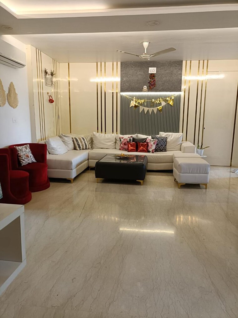 Living Room, unitech-arcadia 4 Bedroom 516 Sq.Yd. Builder Floor In South City 2 Gurgaon 8950576
