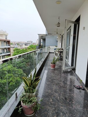 Balcony in 4 BHK Builder Floor at Unitech Arcadia, South City 2 – for Sale