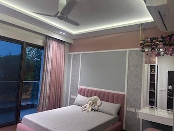 Living Room in 4 BHK Villa at Tata Primanti Villas, Sector 72 – for Rent