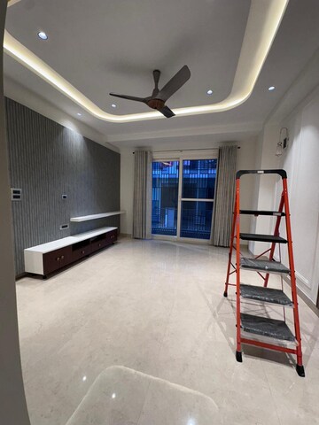 Building Lobby in 3 BHK Builder Floor at Ansal Sushant Apartments, Sushant Lok I – for Rent