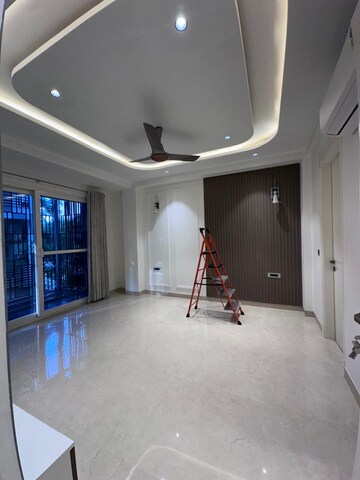 Room in 3 BHK Builder Floor at Ansal Sushant Apartments, Sushant Lok I – for Rent