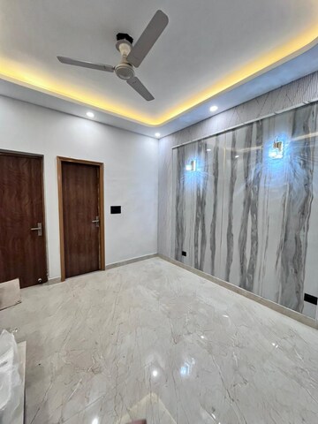 Bedroom in 3 BHK Builder Floor at Ansal Sushant Apartments, Sushant Lok I – for Sale