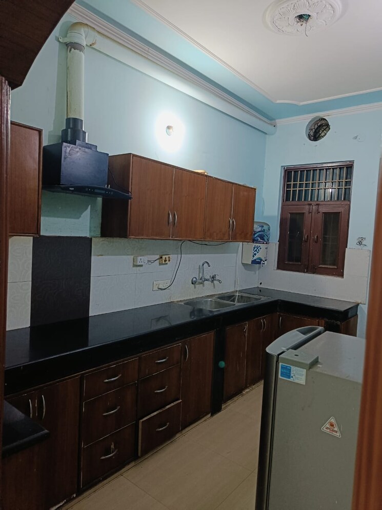 Kitchen, maya-garden-city 3.5 Bedroom 2250 Sq.Ft. Independent House In Lohgarh Zirakpur 8950643