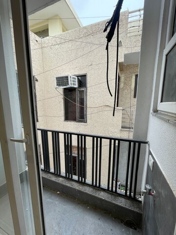 Balcony in 1 BHK Builder Floor at Chattarpur – for Rent
