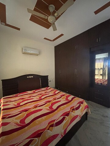Bedroom in 3 BHK Builder Floor at Sector 86 – for Rent
