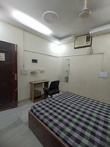 Master Bedroom in 6+ BHK Independent House at Lajpat Nagar – for Rent
