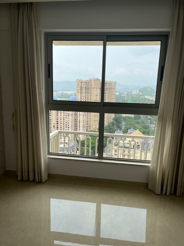Room in 1 BHK Apartment at Hiranandani Highland, Powai – for Rent