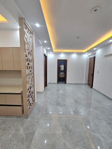 Room in 3 BHK Builder Floor at Chattarpur – for Rent