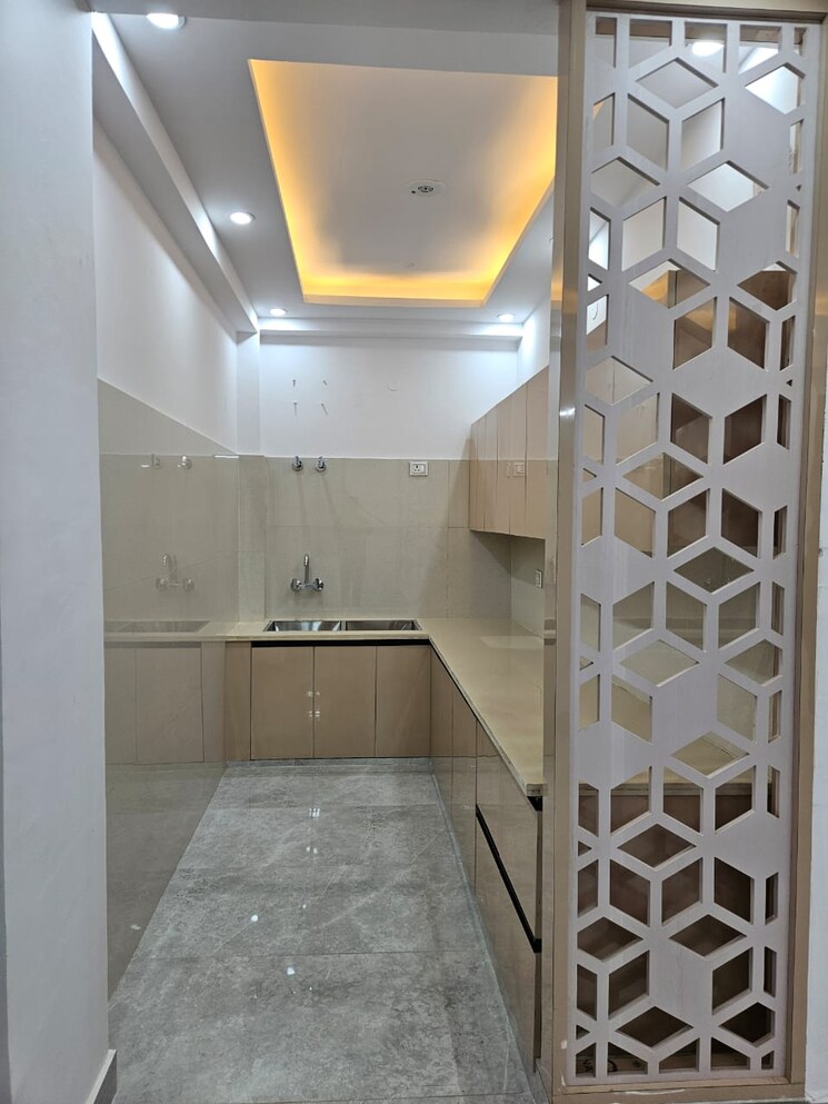 Bathroom, chattarpur 3 Bedroom 1180 Sq.Ft. Builder Floor In Chattarpur Delhi 8950718