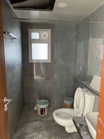 Bathroom in 3.5 BHK Apartment at Prestige Waterford, Whitefield – for Rent