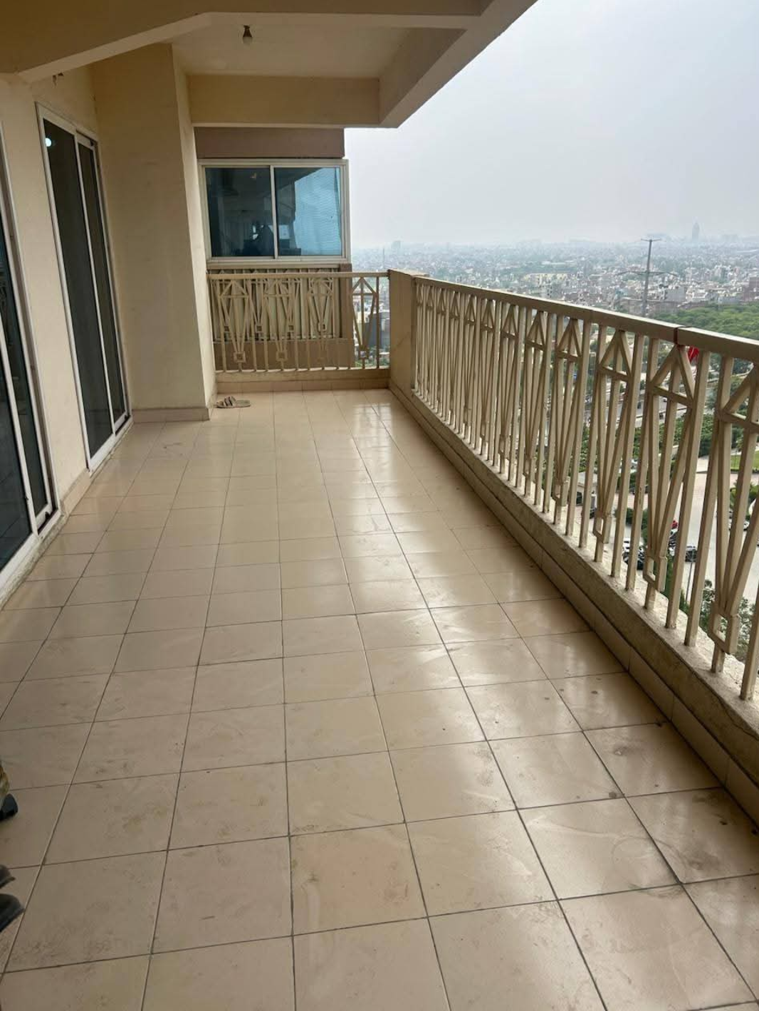 3 BHK Apartment For Rent in Gaur City 7th Avenue