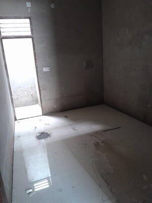 Room in 3 BHK Independent House at Golden Valley Roza Jalalpur, Roza Jalalpur – for Sale