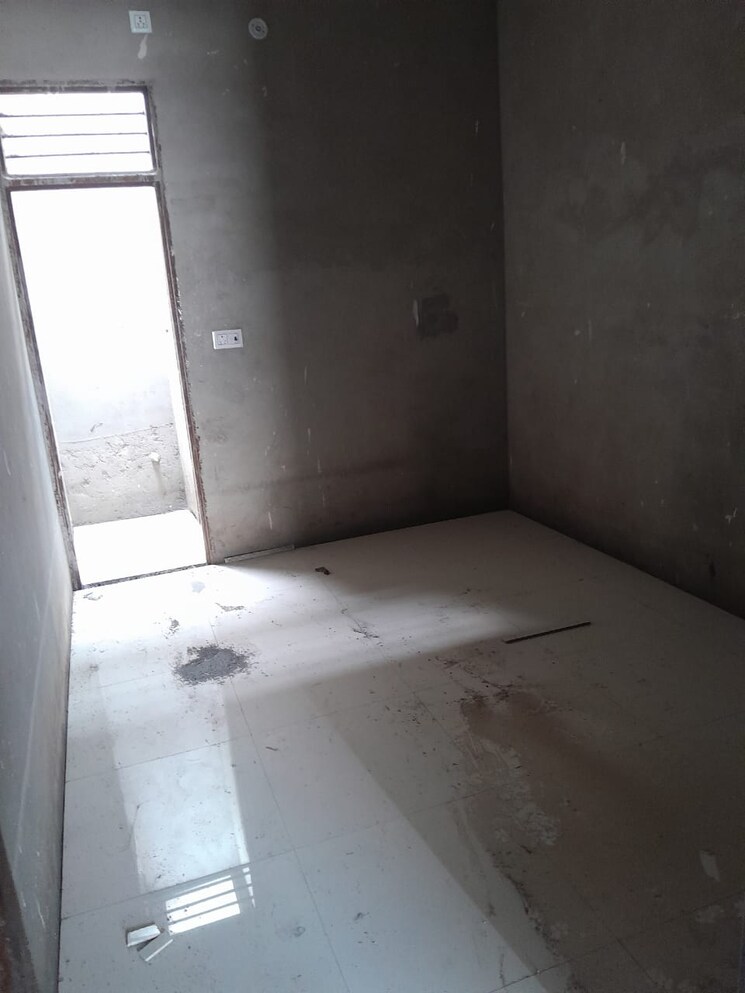 Room, golden-valley-roza-jalalpur 3 Bedroom 1000 Sq.Ft. Independent House In Roza Jalalpur Greater Noida 8950850