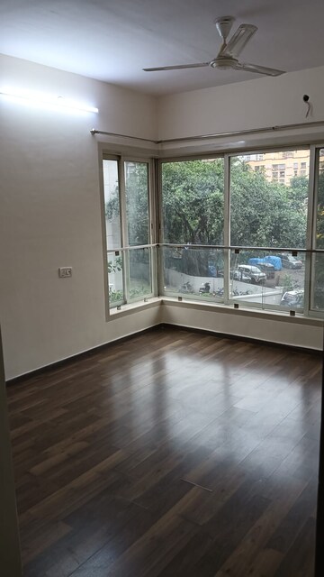 Room in 1 BHK Apartment at Ajmera Boulevard, Malad West – for Rent