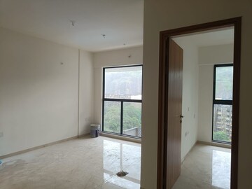 Room in 3 BHK Apartment at Godrej Urban Park, Chandivali – for Rent