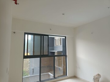 Room in 3 BHK Apartment at Godrej Urban Park, Chandivali – for Rent
