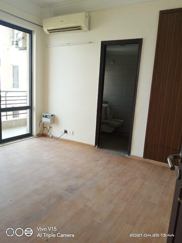 Room in 3 BHK Apartment at Army Sispal Vihar, Sector 49 – for Sale