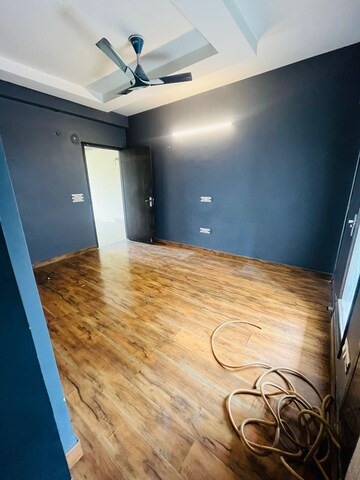 Bedroom in 3 BHK Builder Floor at Sector 40 – for Rent