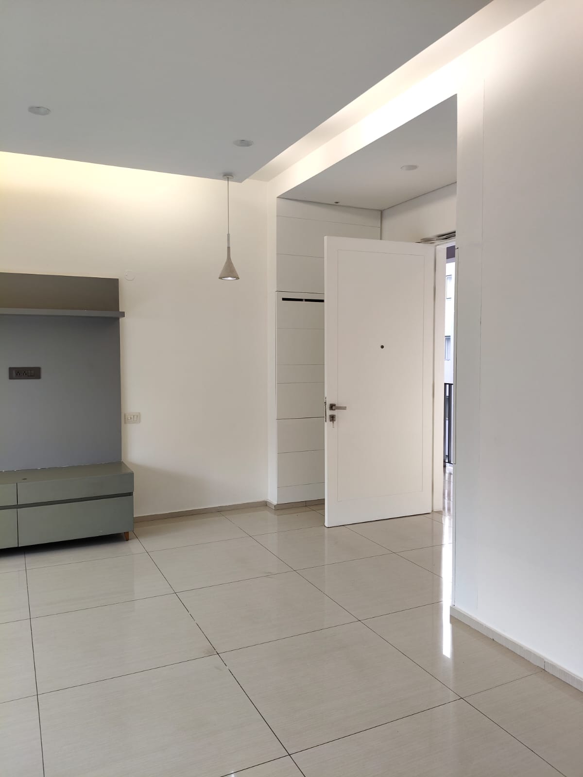 3 BHK + Servant Room Apartment For Rent in Ireo Skyon