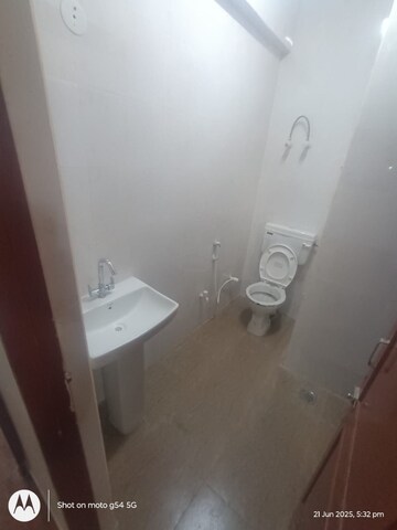 Bathroom in 3 BHK Apartment at Raavi Apartments, Vikas Puri – for Sale