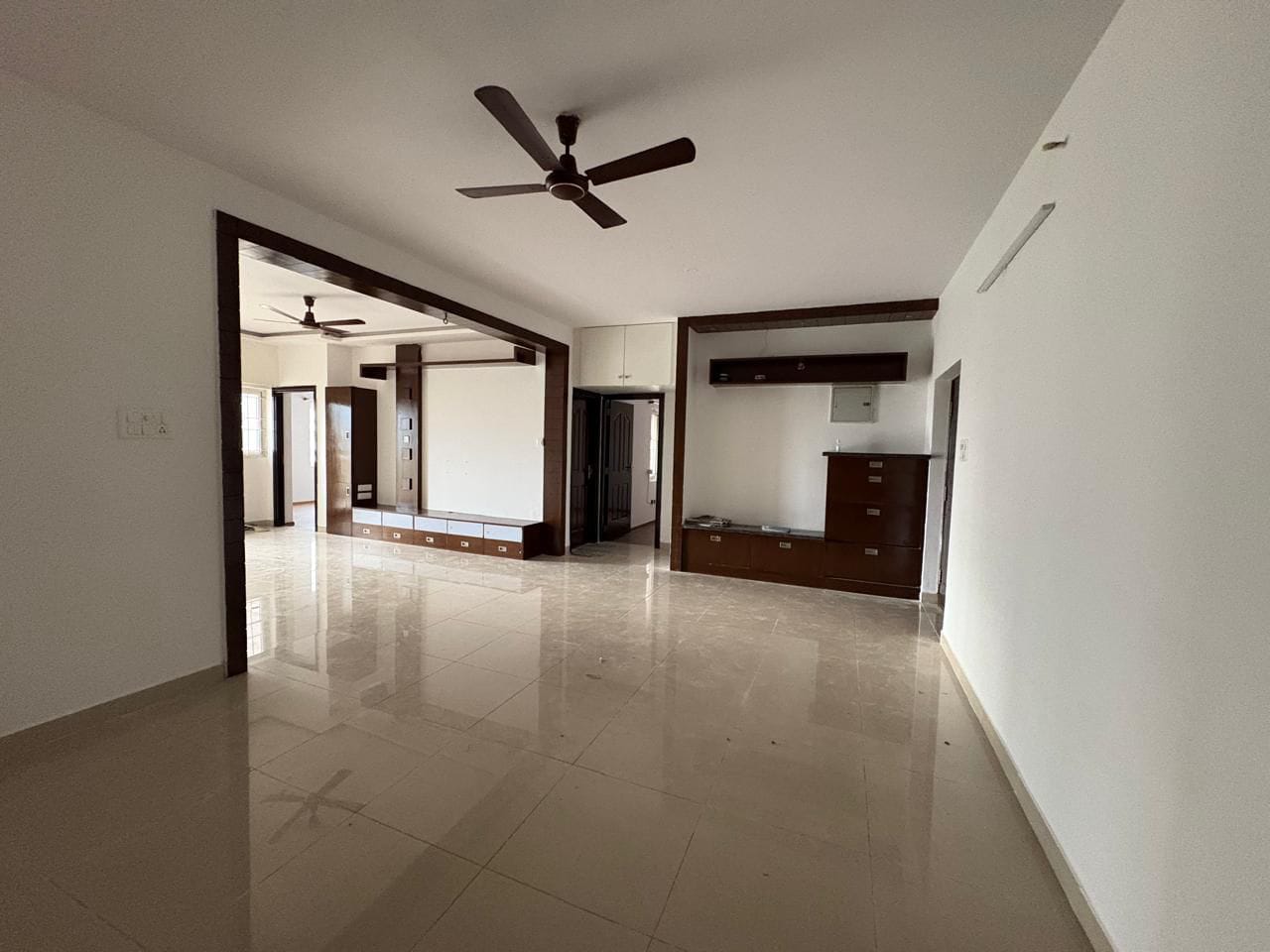 3 BHK Apartment For Rent in SJR Palazza City