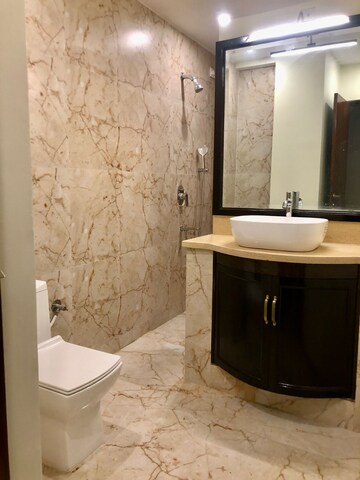 Master Bedroom in 4 BHK Apartment at Prestige Four Seasons, Ashok Nagar – for Rent