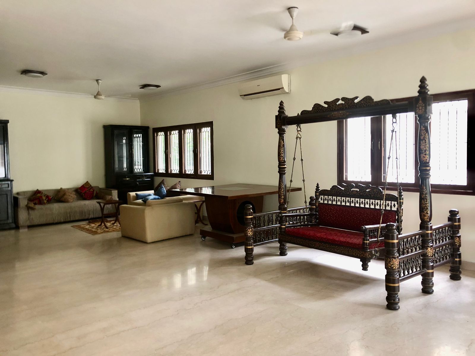 4 BHK + Servant Room Apartment For Rent in Prestige Four Seasons