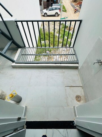 Balcony in 5 BHK Villa at Aura Homes, Patiala Road – for Rent