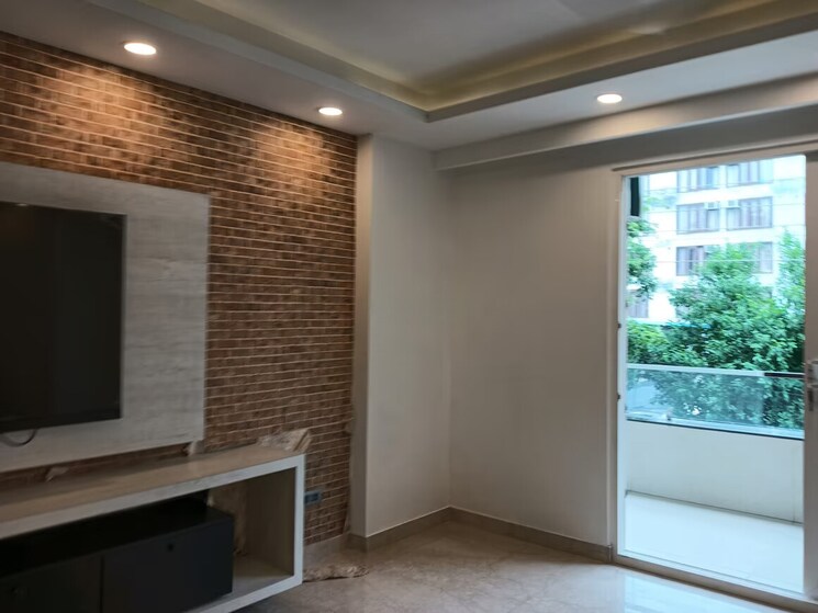 Room, emaar-mgf-the-palm-drive-villas 3 Bedroom 2200 Sq.Ft. Apartment In Sector 66 Gurgaon 8950889