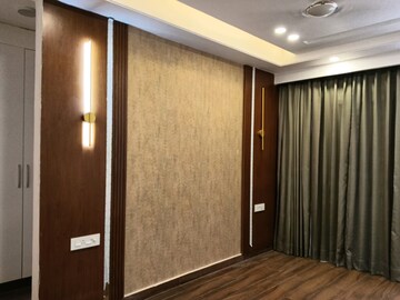Room in 3 BHK Apartment at Emaar MGF The Palm Drive Villas, Sector 66 – for Sale