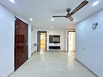 Room in 2 BHK Builder Floor at Janakpuri – for Sale