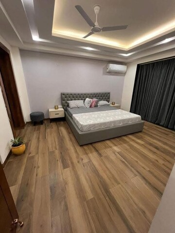 Bedroom in  Builder Floor at Unitech South City 1, South City 1 – for Rent