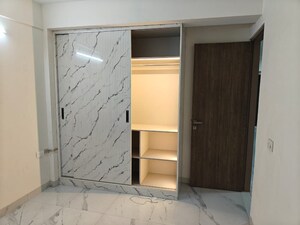 Room in 3 BHK Apartment at Conscient Hines Elevate, Sector 59 – for Sale