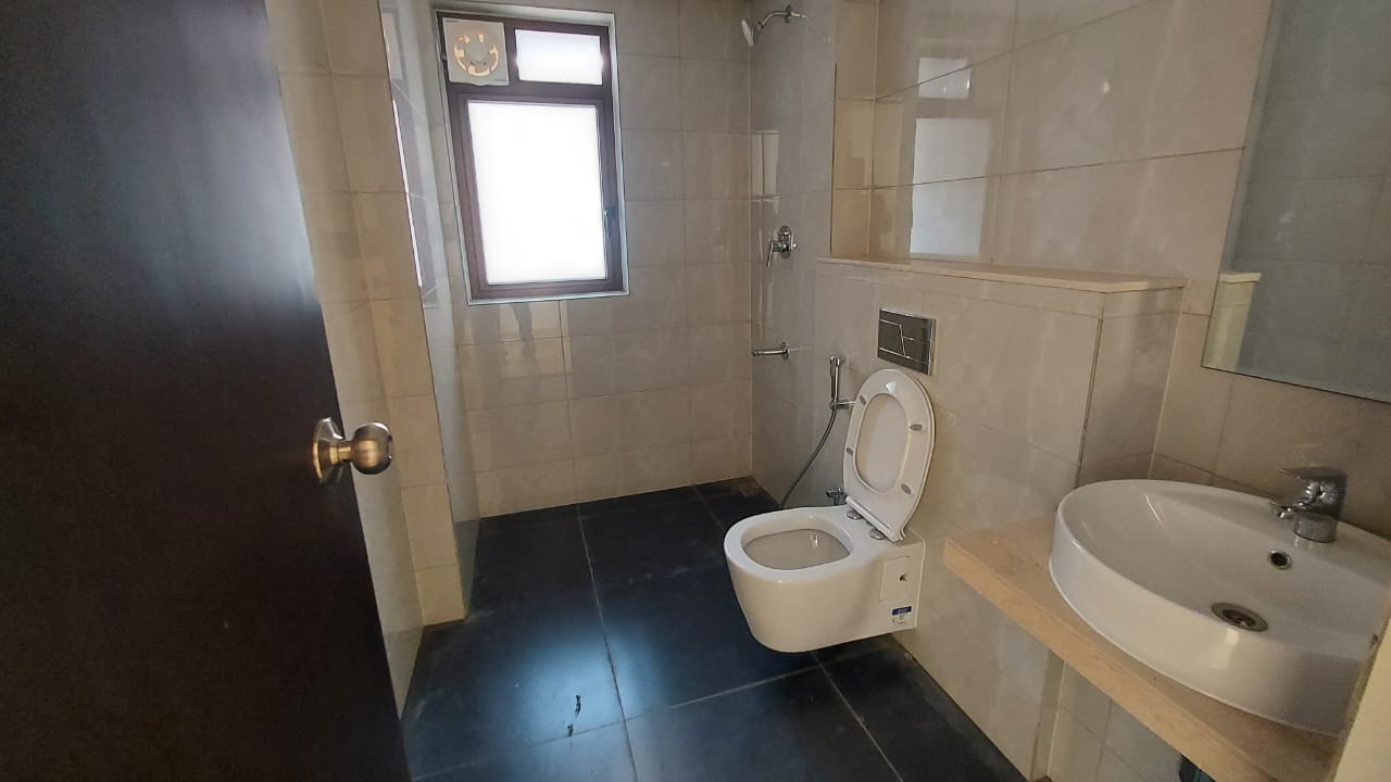 Bathroom in 3 BHK Apartment at Mahindra Vicino, Andheri East – for Sale