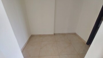 Room in 3 BHK Apartment at Mahindra Vicino, Andheri East – for Sale