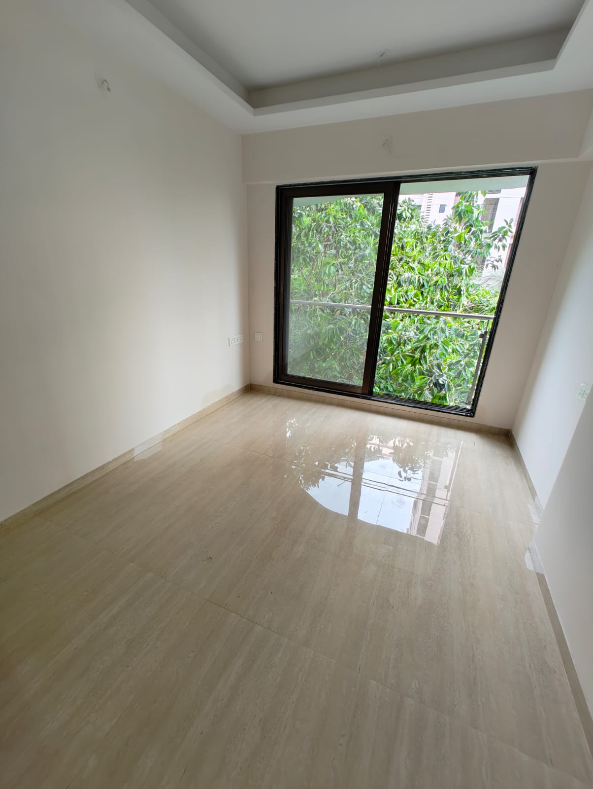 2 BHK 687 Sq.Ft. Apartment in Je And Vee Om Trimurti