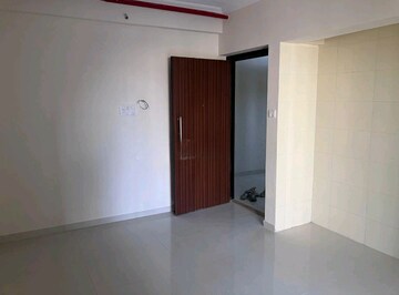 Room in 1 BHK Apartment at Raunak Bliss, Ghodbunder Road – for Rent