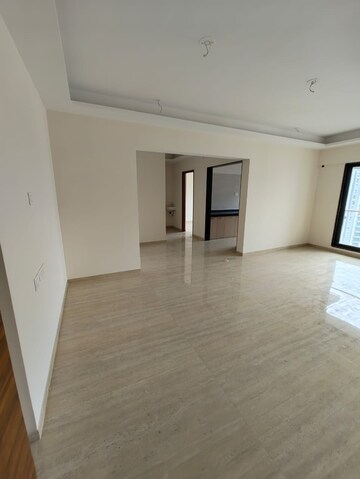 Room in 2 BHK Apartment at Je And Vee Om Trimurti, Malad East – for Rent