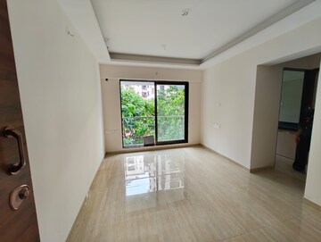 Room in 2 BHK Apartment at Je And Vee Om Trimurti, Malad East – for Rent